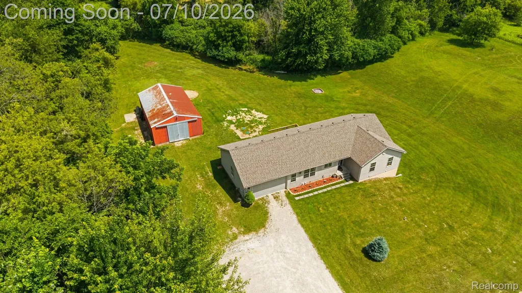 3144 N Nicholson Road Handy Township MI 48836