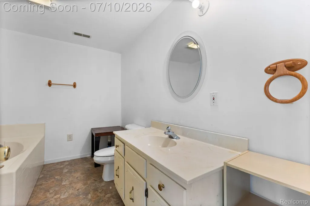 3144 N Nicholson Road Handy Township MI 48836