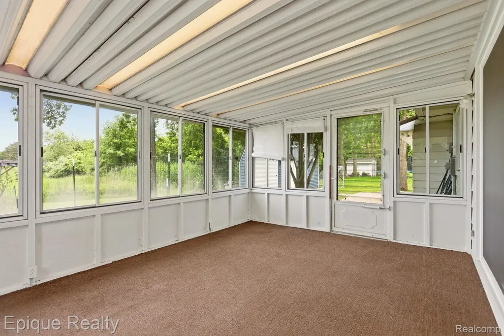 1612 Saint Marys Court Hampton Charter Township MI 48732