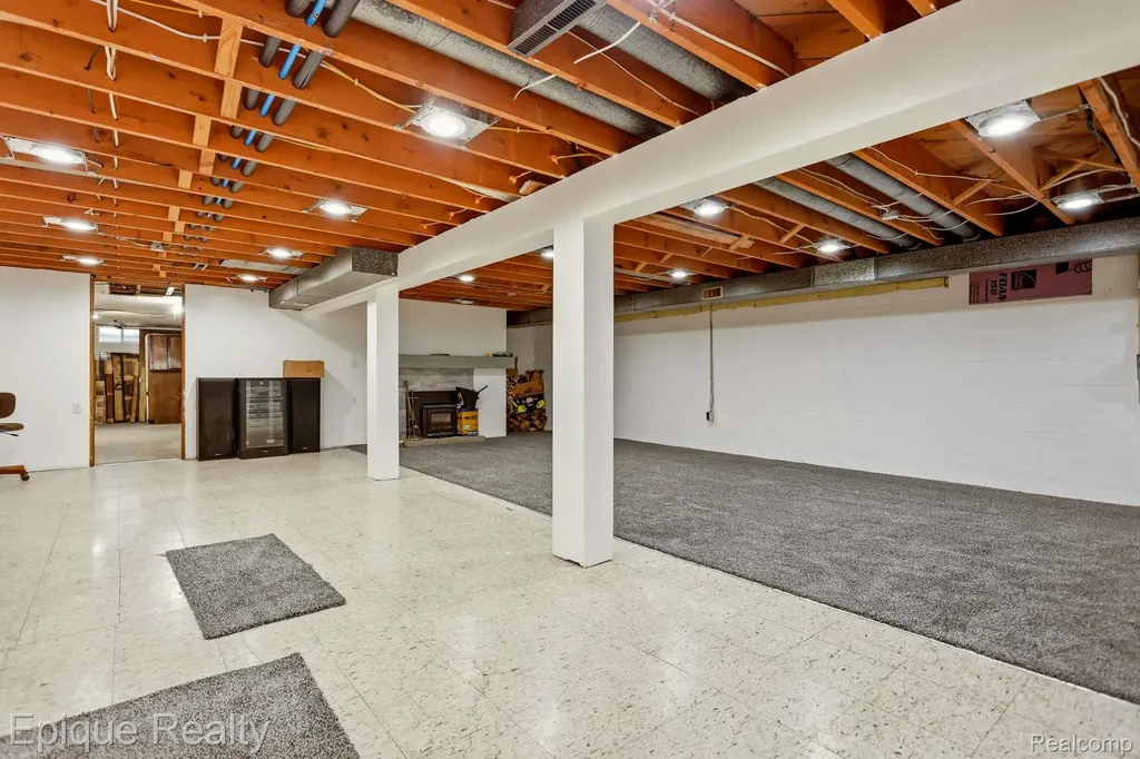 1612 Saint Marys Court Hampton Charter Township MI 48732