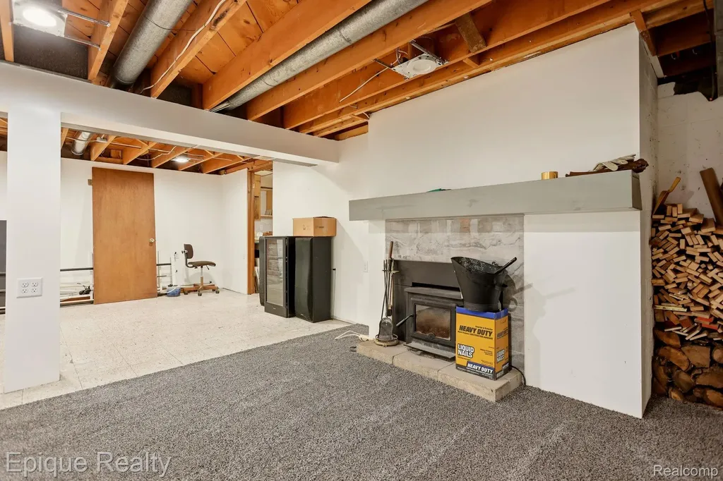 1612 Saint Marys Court Hampton Charter Township MI 48732