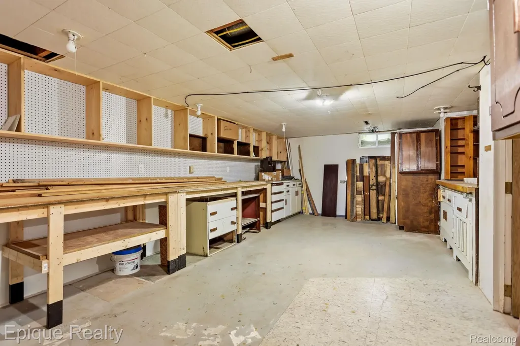 1612 Saint Marys Court Hampton Charter Township MI 48732
