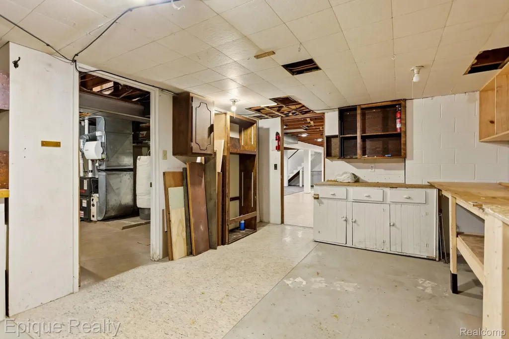 1612 Saint Marys Court Hampton Charter Township MI 48732