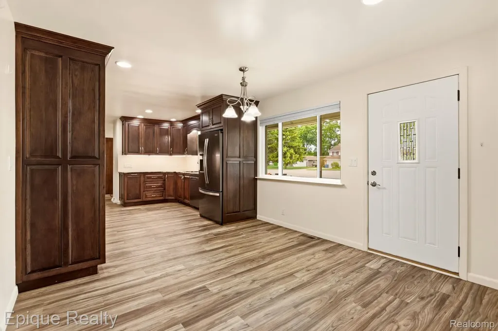 1612 Saint Marys Court Hampton Charter Township MI 48732
