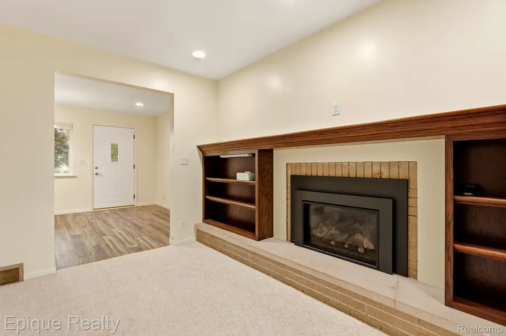 1612 Saint Marys Court Hampton Charter Township MI 48732