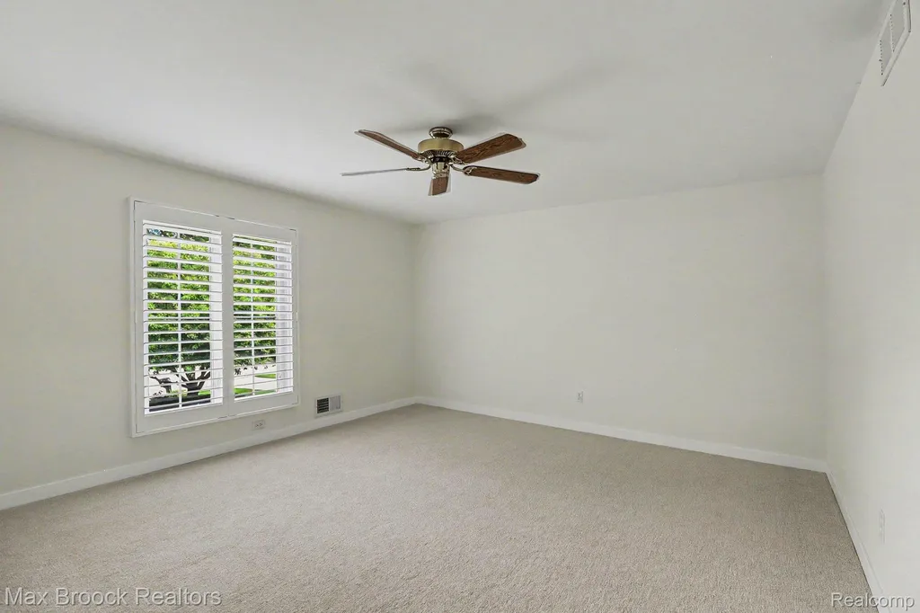 2020 Wickford Court Bloomfield Charter Township MI 48304