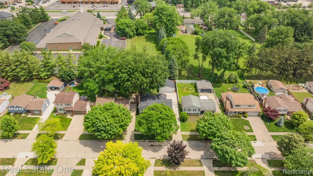 42118 Villanova Drive Sterling Heights City MI 48313