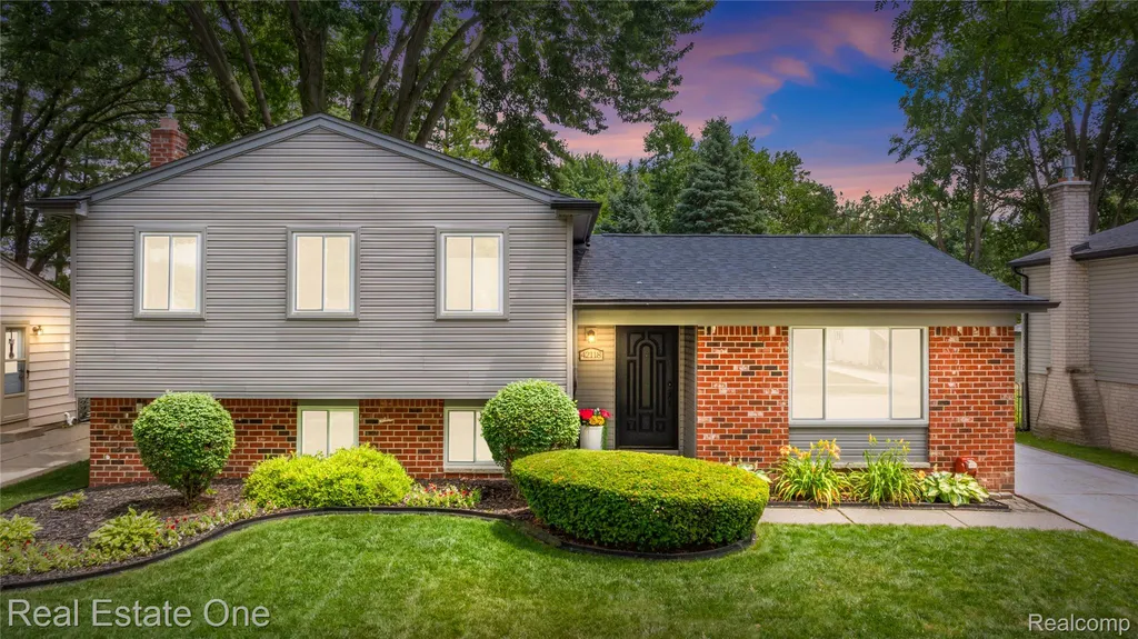 42118 Villanova Drive Sterling Heights City MI 48313