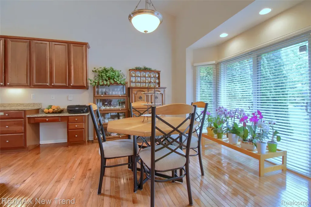 41672 Clemens Circle Novi City MI 48377