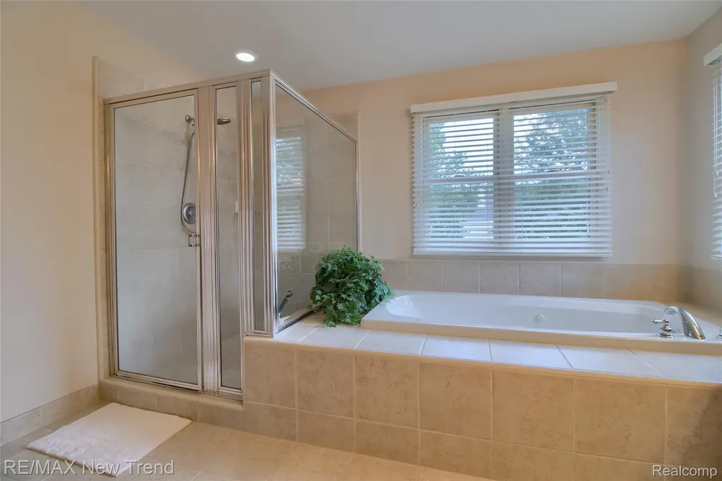 41672 Clemens Circle Novi City MI 48377