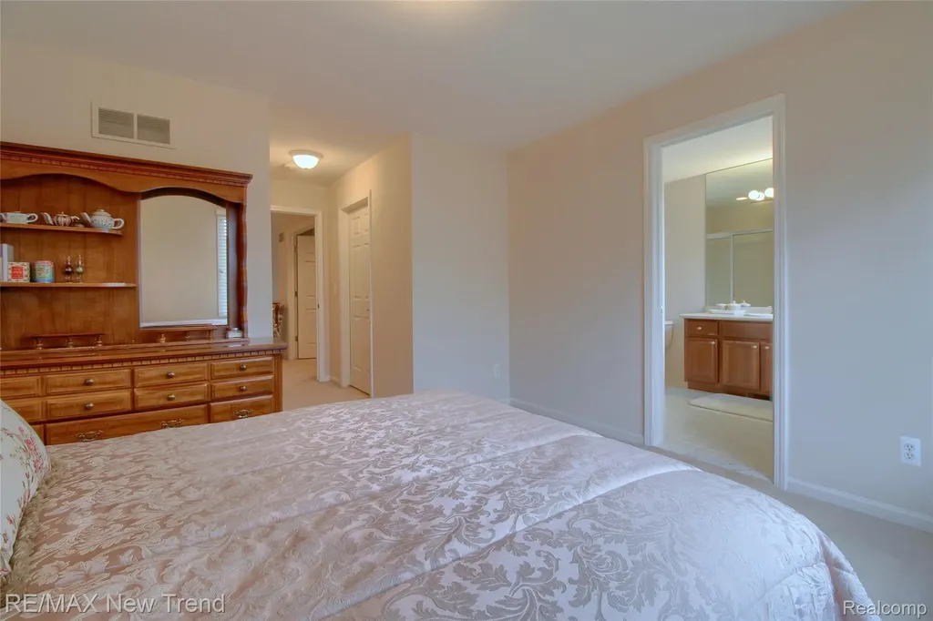 41672 Clemens Circle Novi City MI 48377