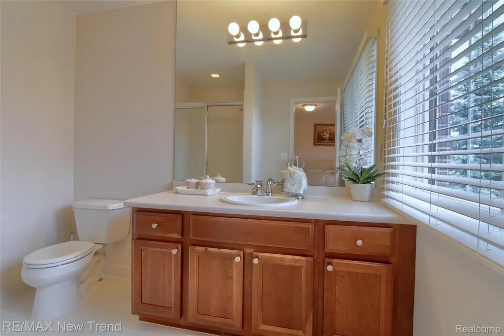 41672 Clemens Circle Novi City MI 48377