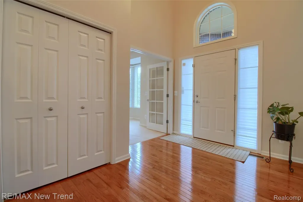 41672 Clemens Circle Novi City MI 48377