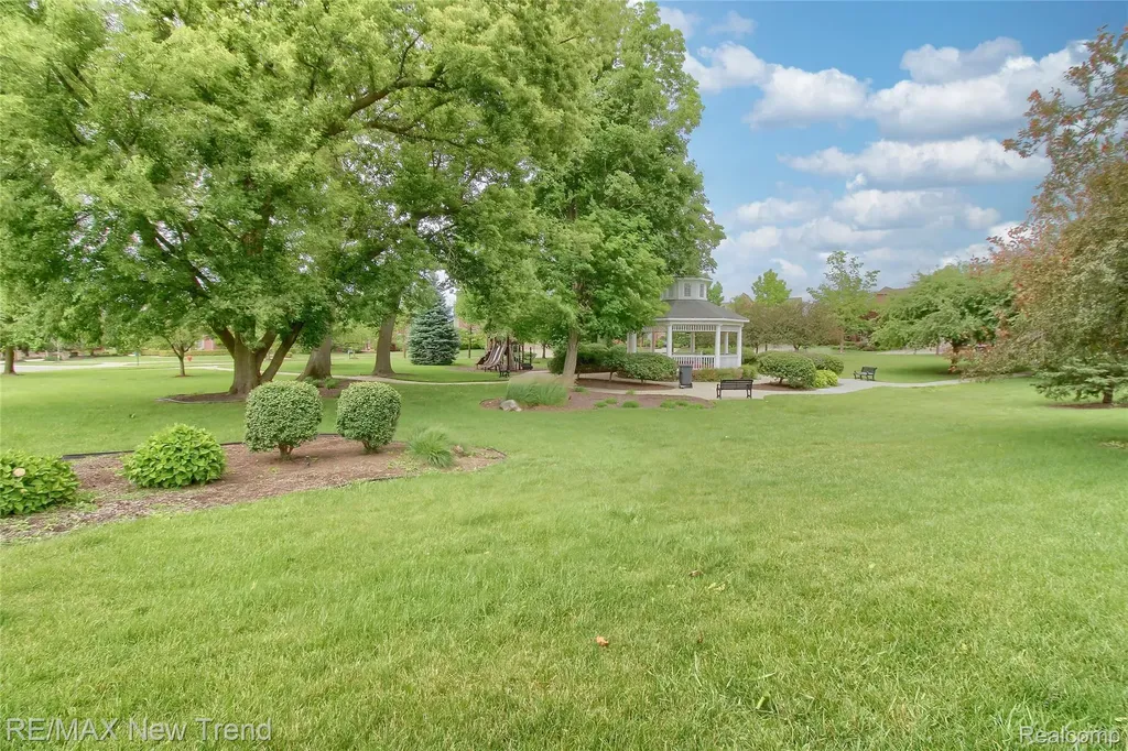 41672 Clemens Circle Novi City MI 48377