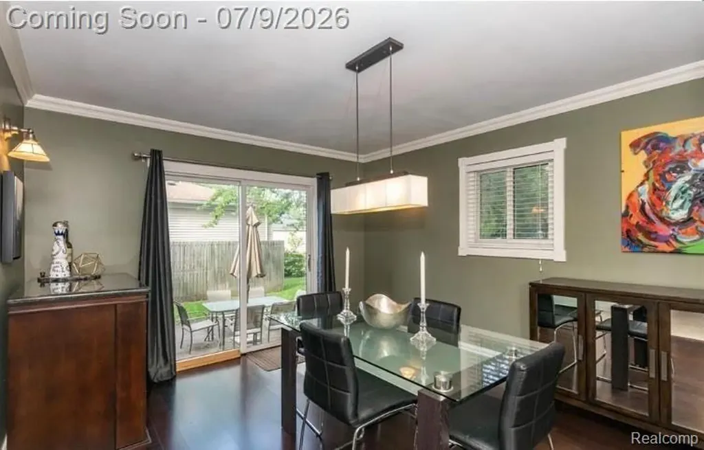 3132 Maplewood Avenue Royal Oak City MI 48073
