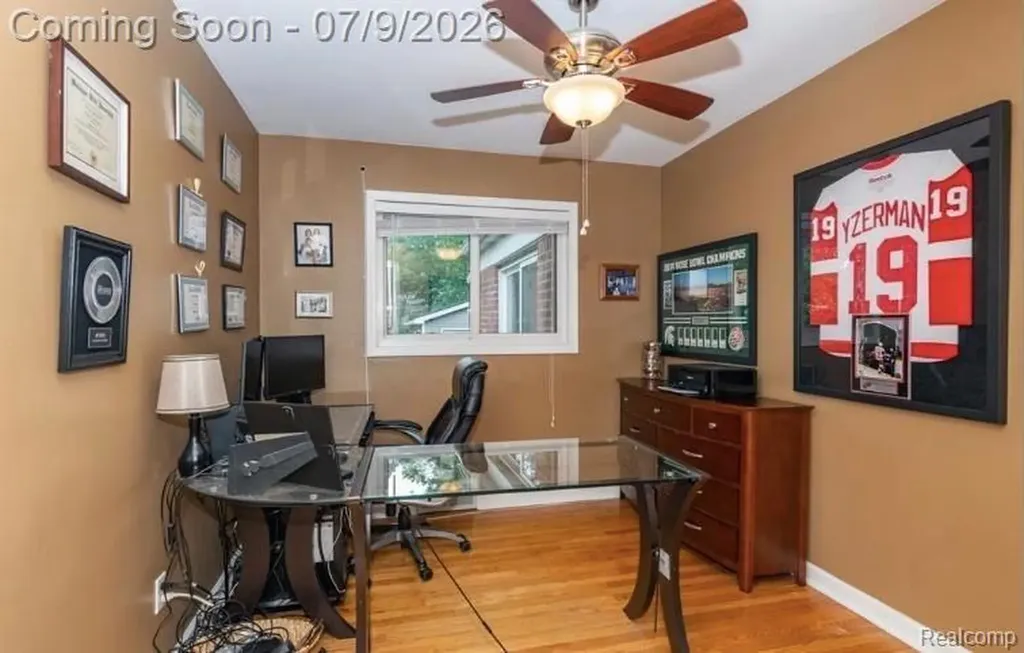 3132 Maplewood Avenue Royal Oak City MI 48073