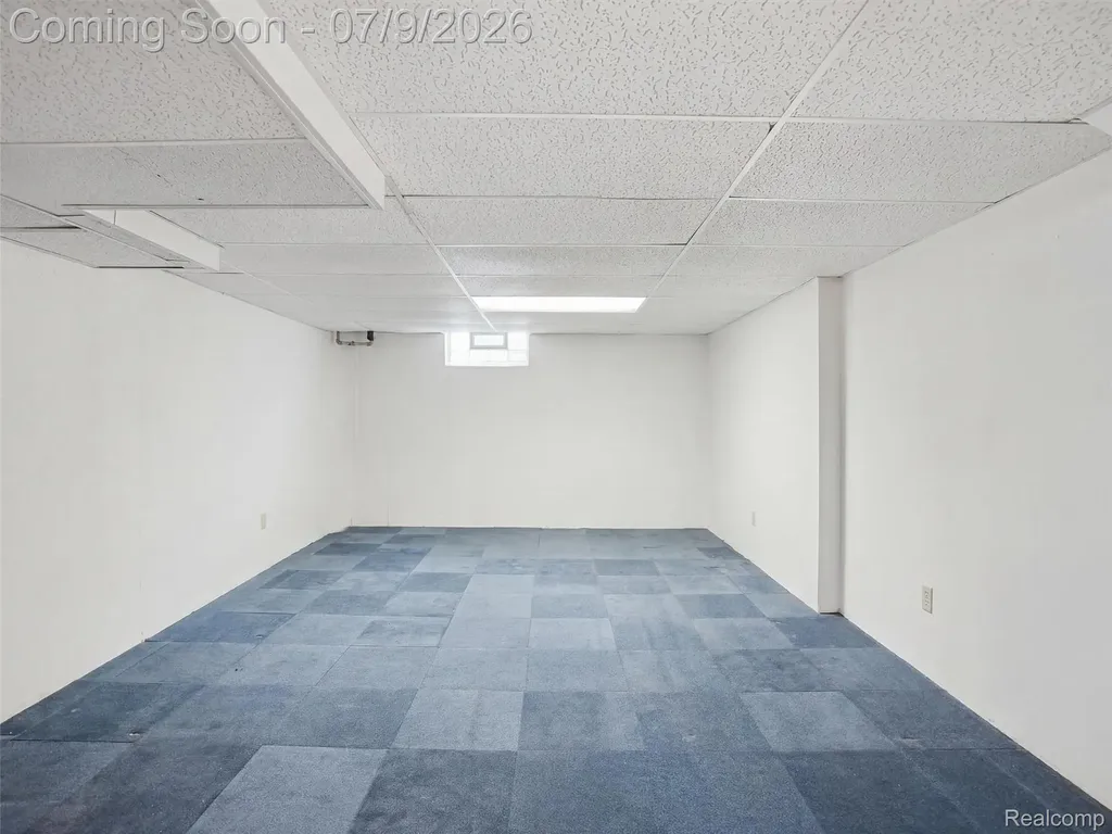 3132 Maplewood Avenue Royal Oak City MI 48073