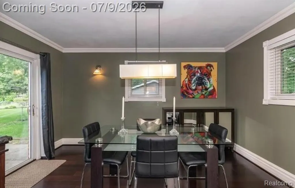 3132 Maplewood Avenue Royal Oak City MI 48073