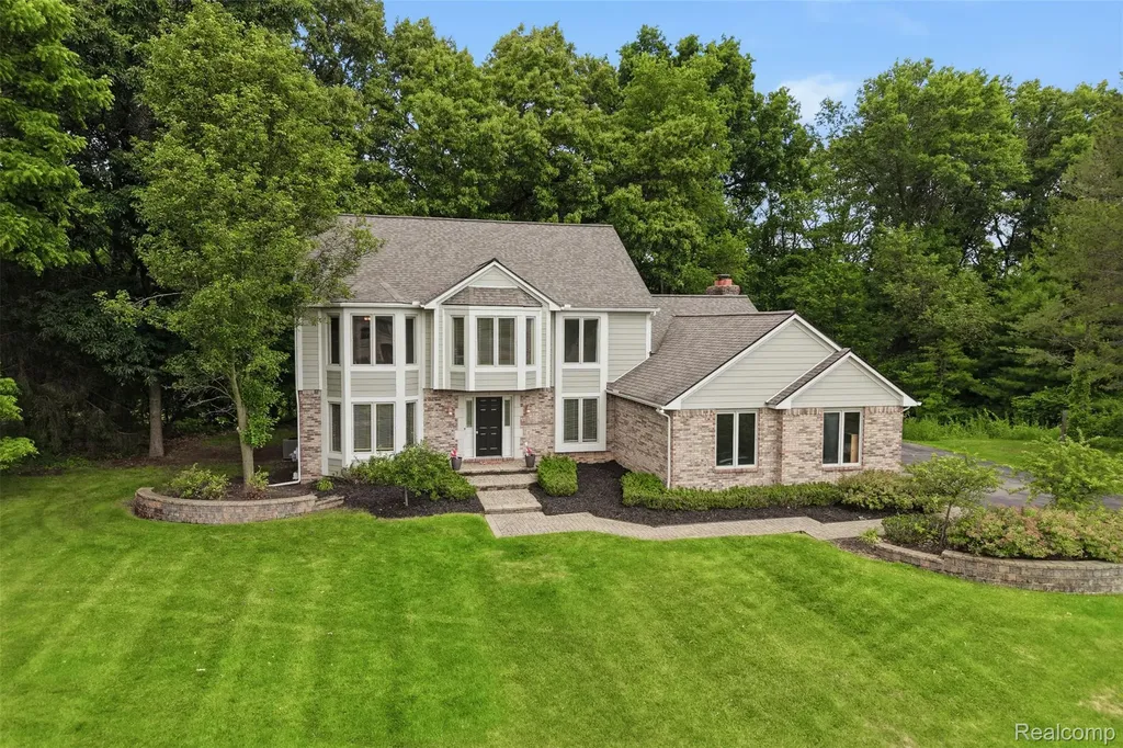 5336 Urbana Drive Genoa Township MI 48116