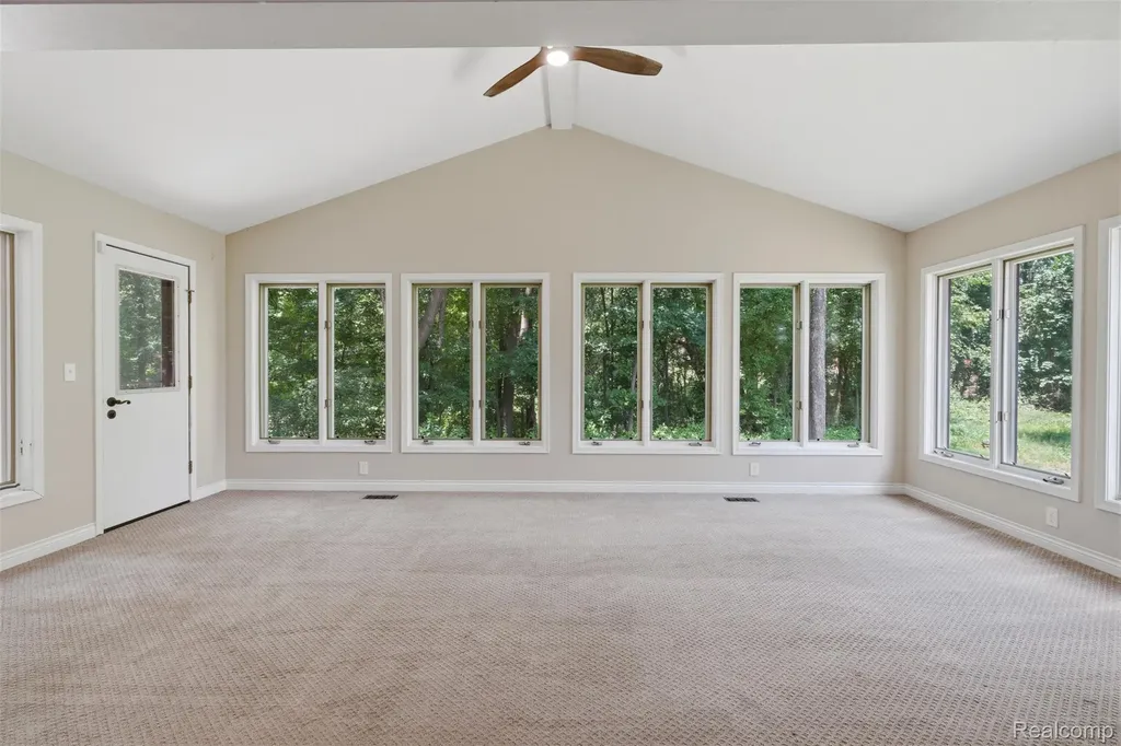 5336 Urbana Drive Genoa Township MI 48116