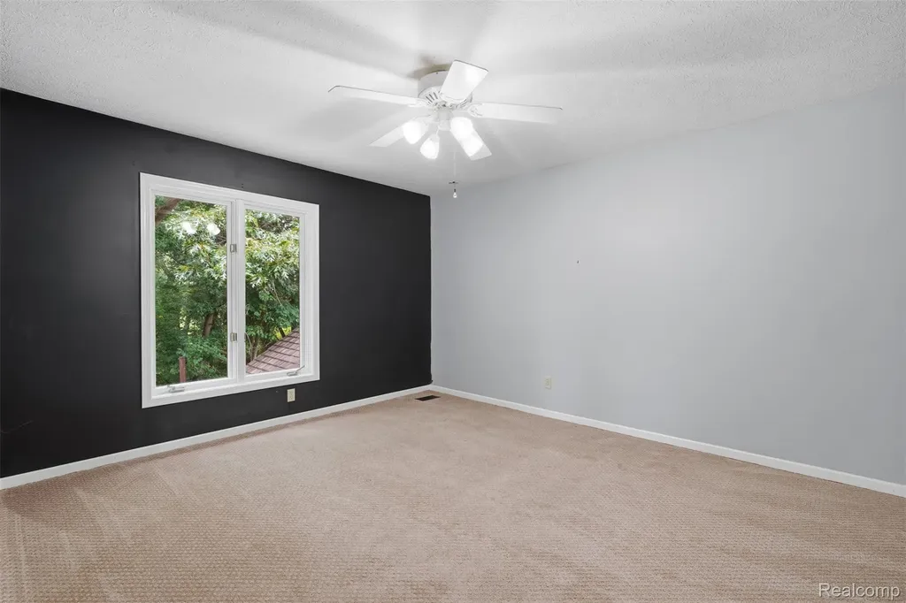 5336 Urbana Drive Genoa Township MI 48116