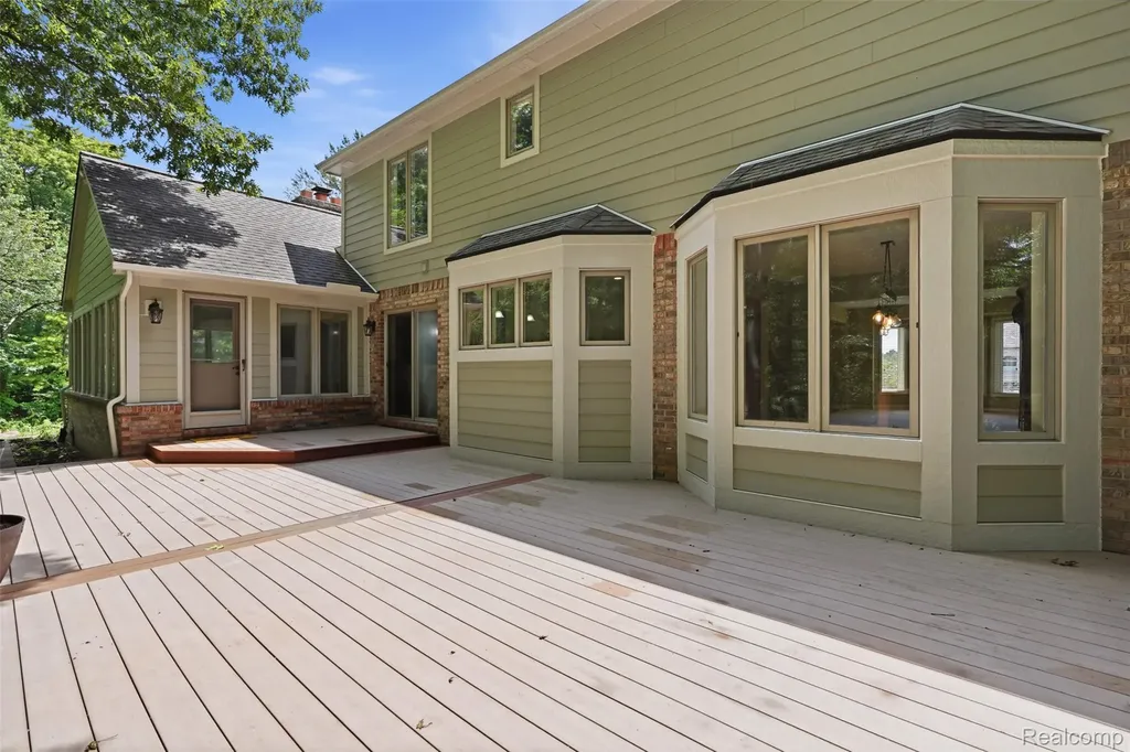 5336 Urbana Drive Genoa Township MI 48116