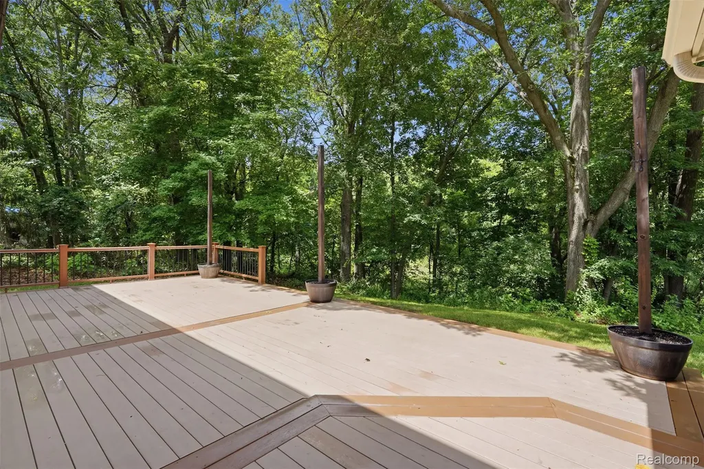 5336 Urbana Drive Genoa Township MI 48116