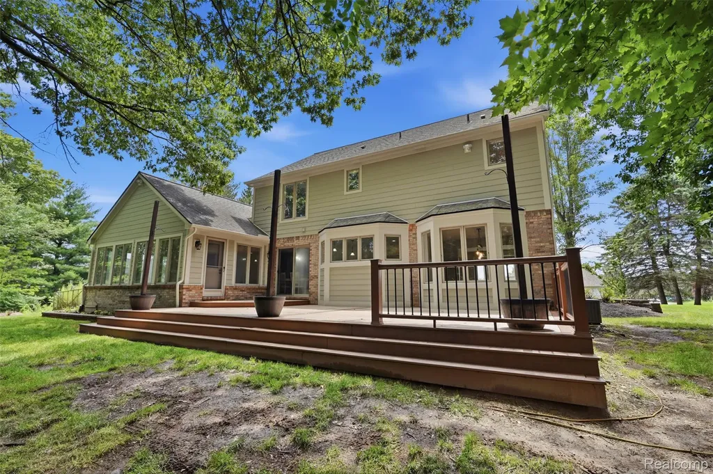 5336 Urbana Drive Genoa Township MI 48116