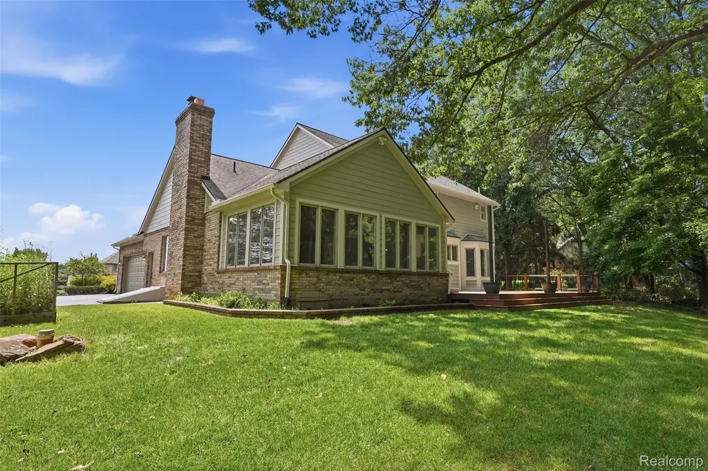 5336 Urbana Drive Genoa Township MI 48116