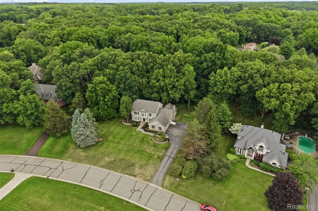 5336 Urbana Drive Genoa Township MI 48116