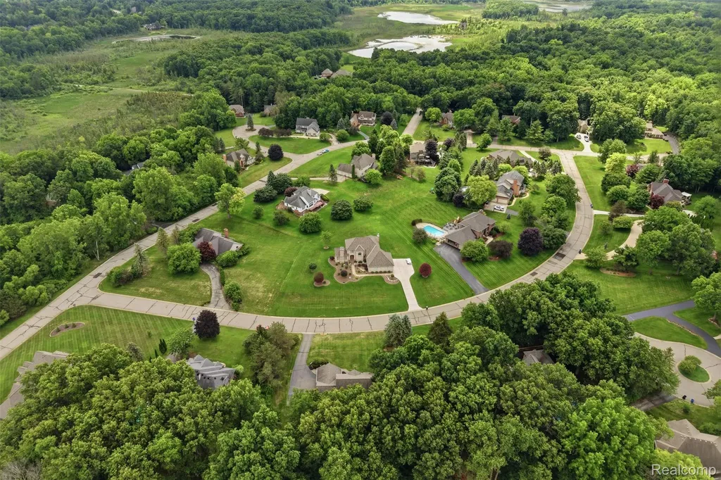 5336 Urbana Drive Genoa Township MI 48116