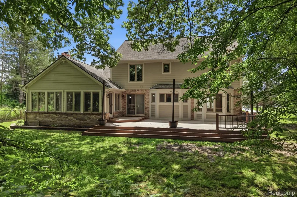 5336 Urbana Drive Genoa Township MI 48116