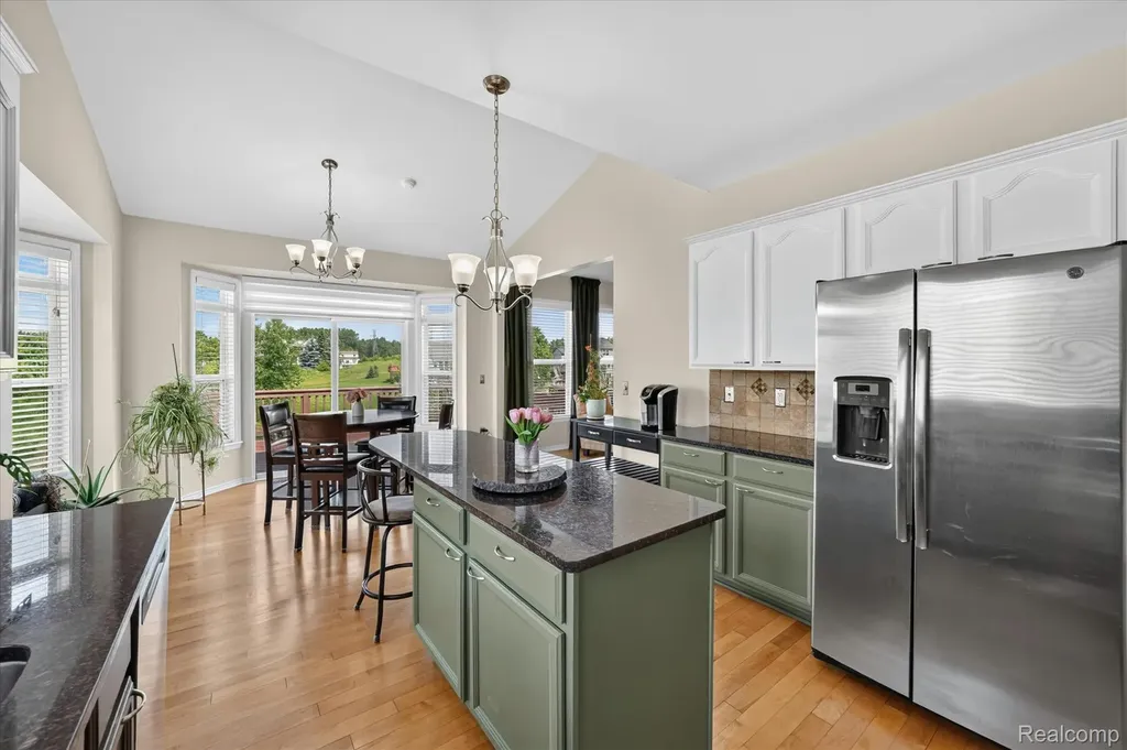 860 Island Lake Drive Oxford Charter Township MI 48371