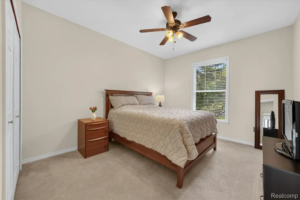 860 Island Lake Drive Oxford Charter Township MI 48371