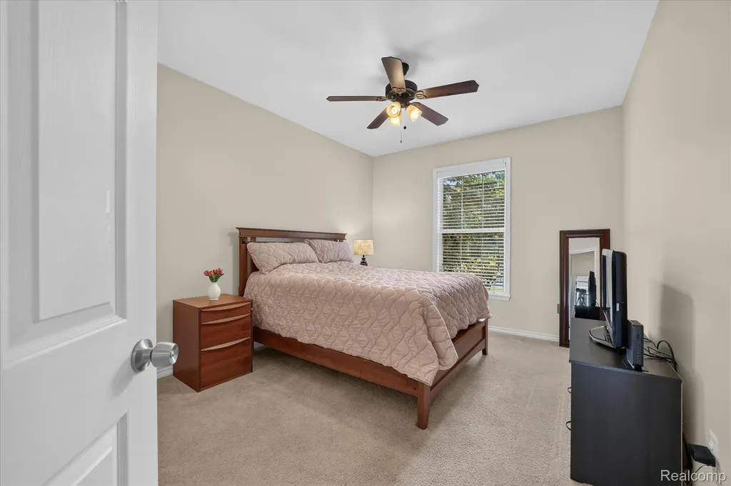 860 Island Lake Drive Oxford Charter Township MI 48371