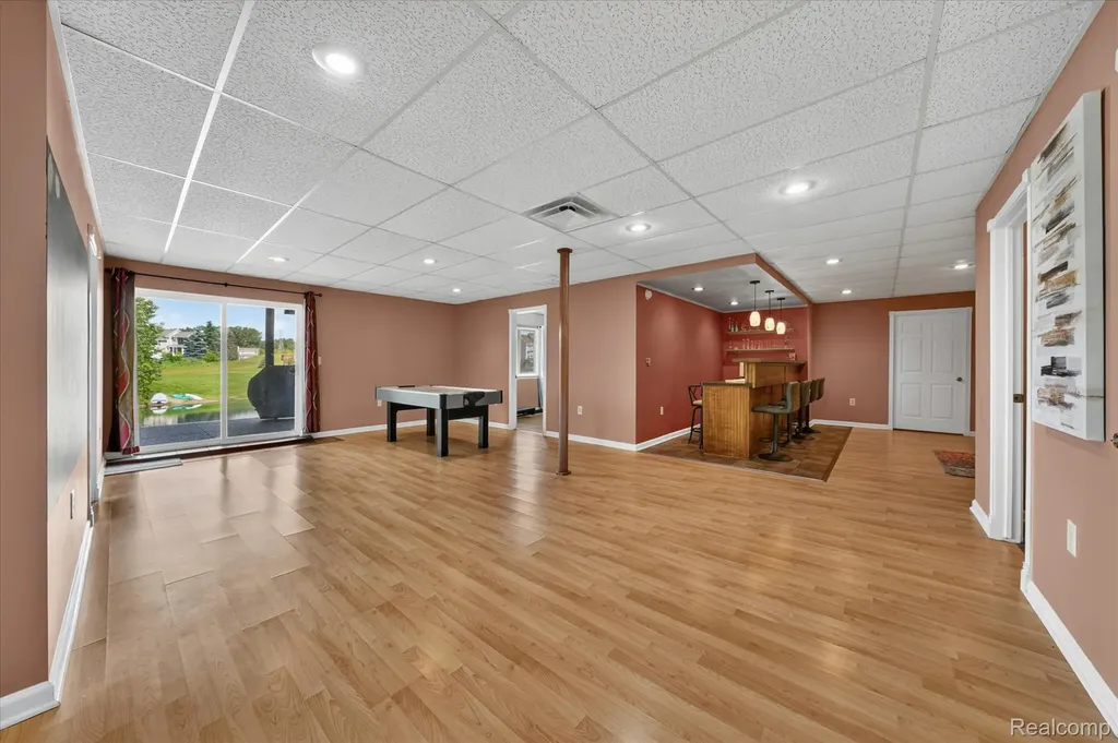 860 Island Lake Drive Oxford Charter Township MI 48371