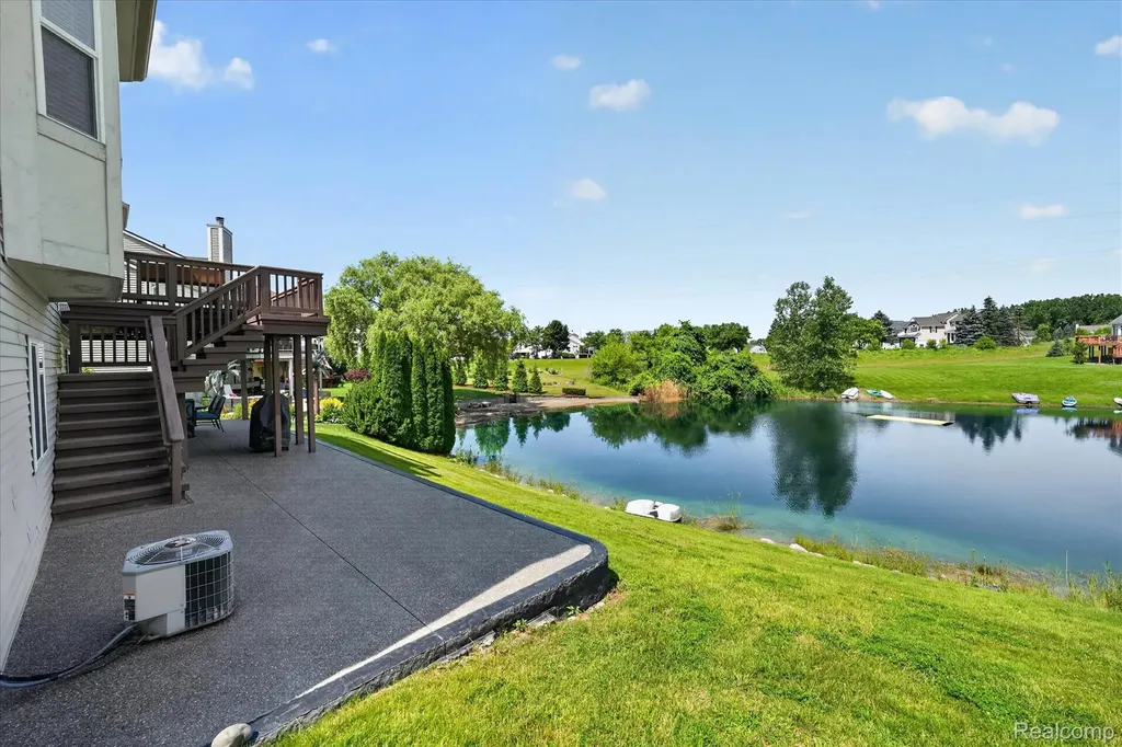 860 Island Lake Drive Oxford Charter Township MI 48371