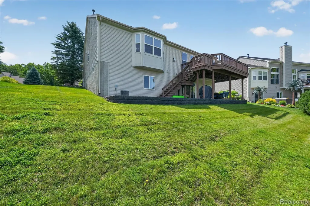 860 Island Lake Drive Oxford Charter Township MI 48371