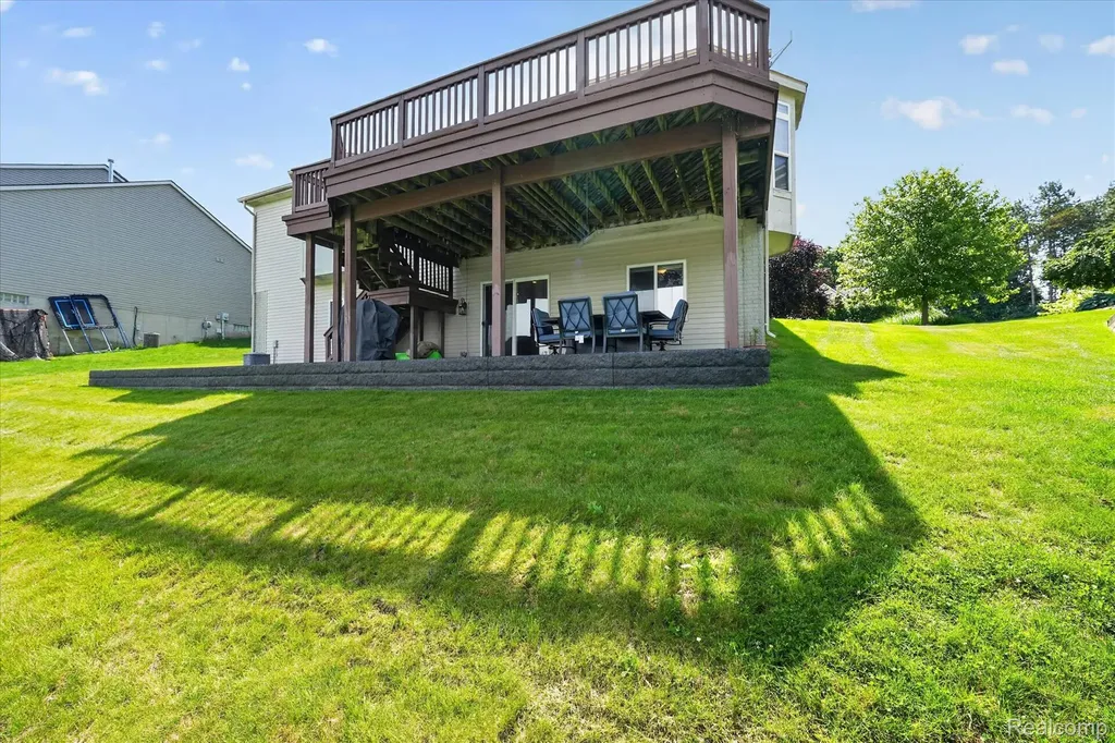 860 Island Lake Drive Oxford Charter Township MI 48371