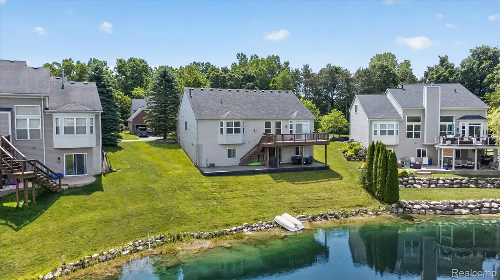 860 Island Lake Drive Oxford Charter Township MI 48371