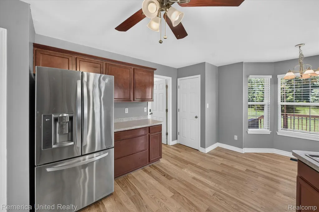 14458 Oak Leaf Trail Fenton Charter Township MI 48451