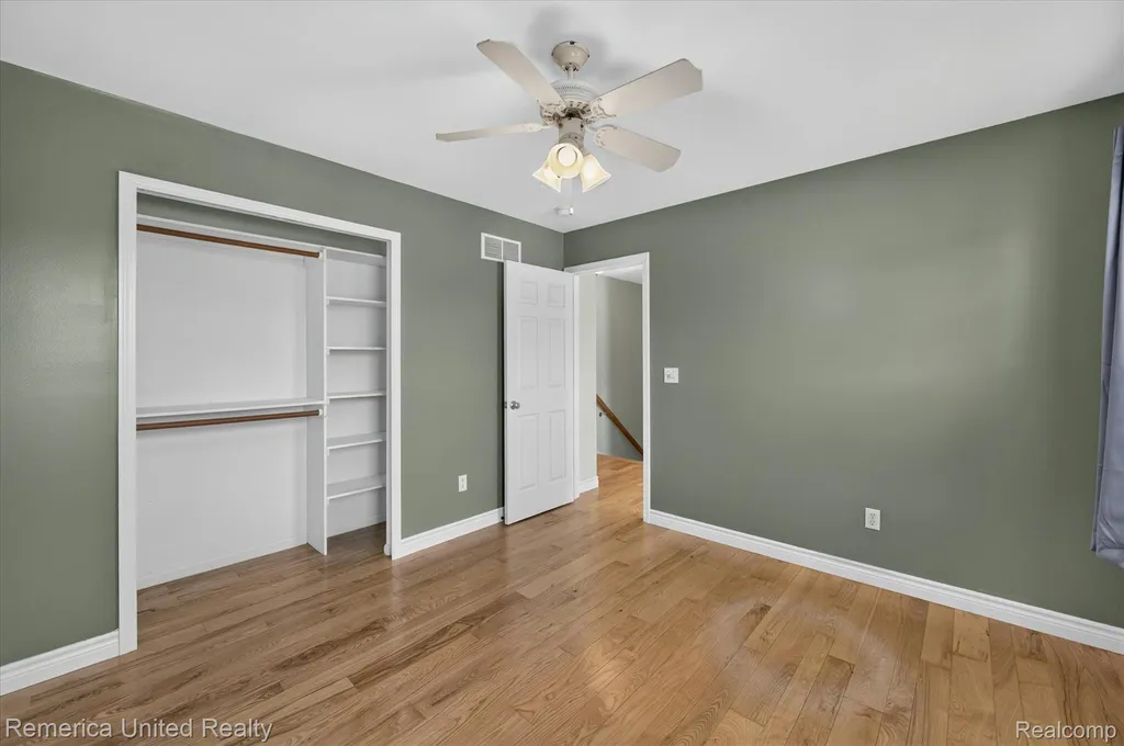 14458 Oak Leaf Trail Fenton Charter Township MI 48451