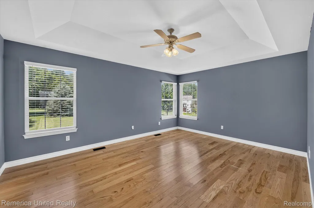 14458 Oak Leaf Trail Fenton Charter Township MI 48451
