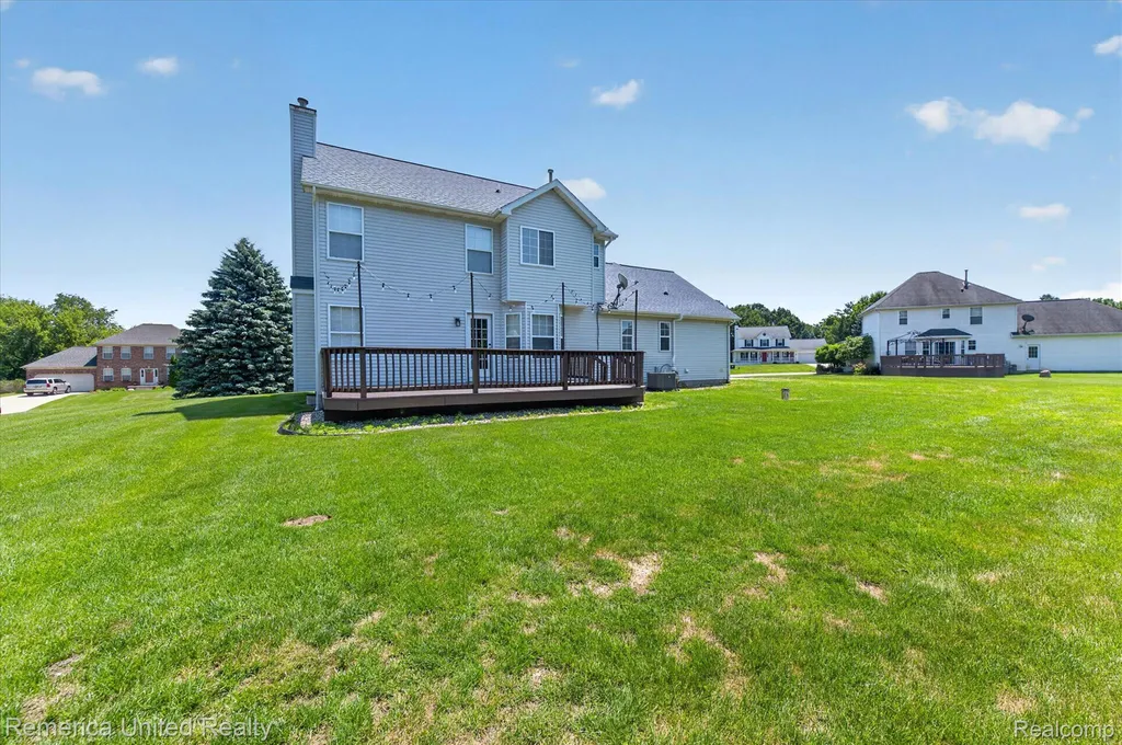 14458 Oak Leaf Trail Fenton Charter Township MI 48451