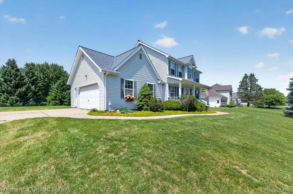 14458 Oak Leaf Trail Fenton Charter Township MI 48451
