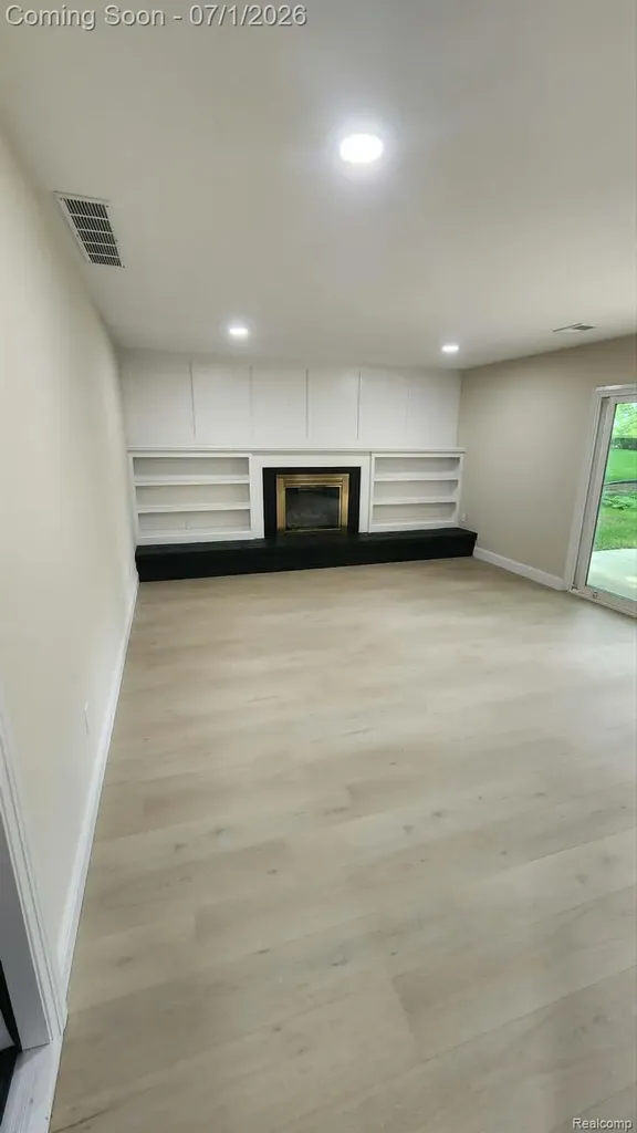 2457 Gemini Drive Lake Orion Village MI 48360