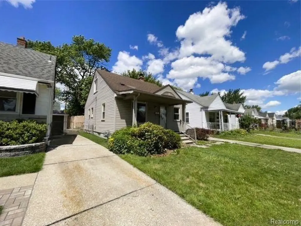 4230 Longtin Avenue Lincoln Park City MI 48146