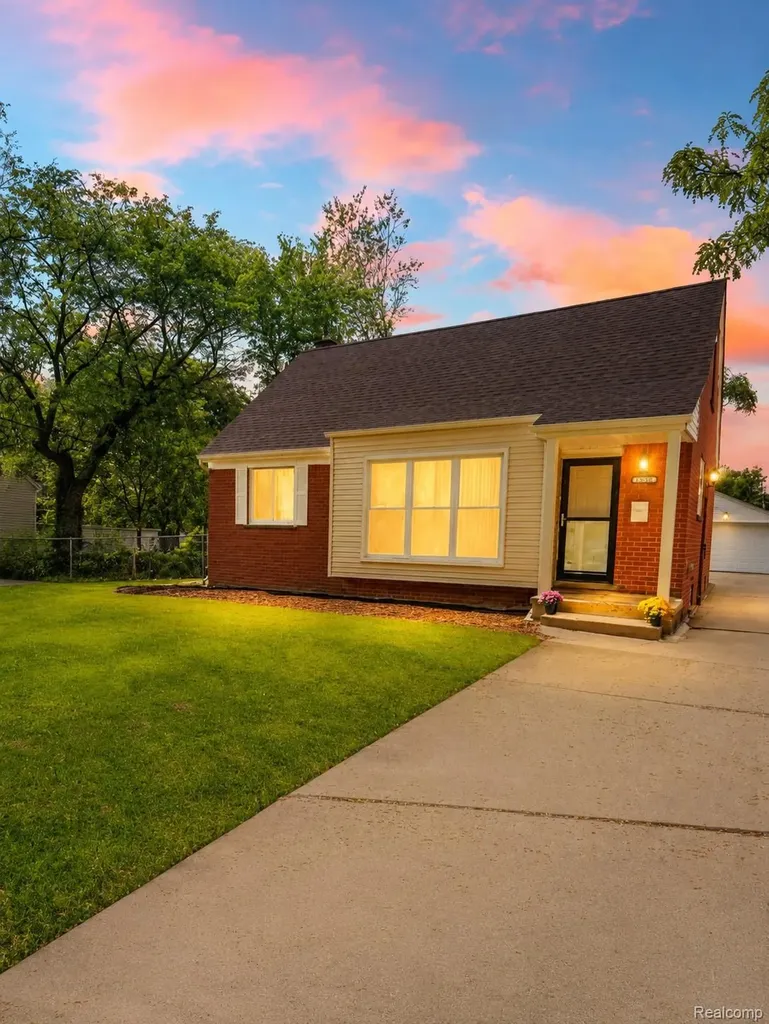19201 Bentler Street Detroit City MI 48219