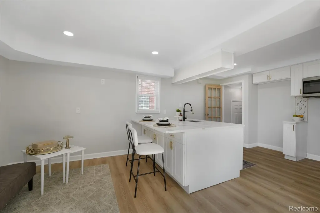 19201 Bentler Street Detroit City MI 48219