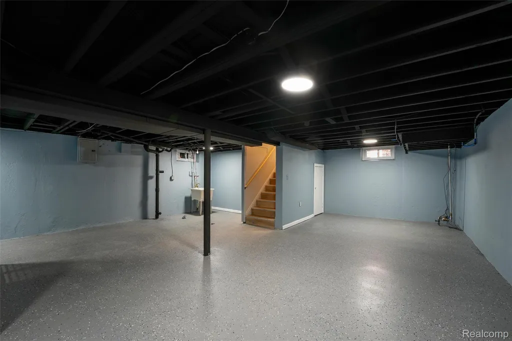 19201 Bentler Street Detroit City MI 48219